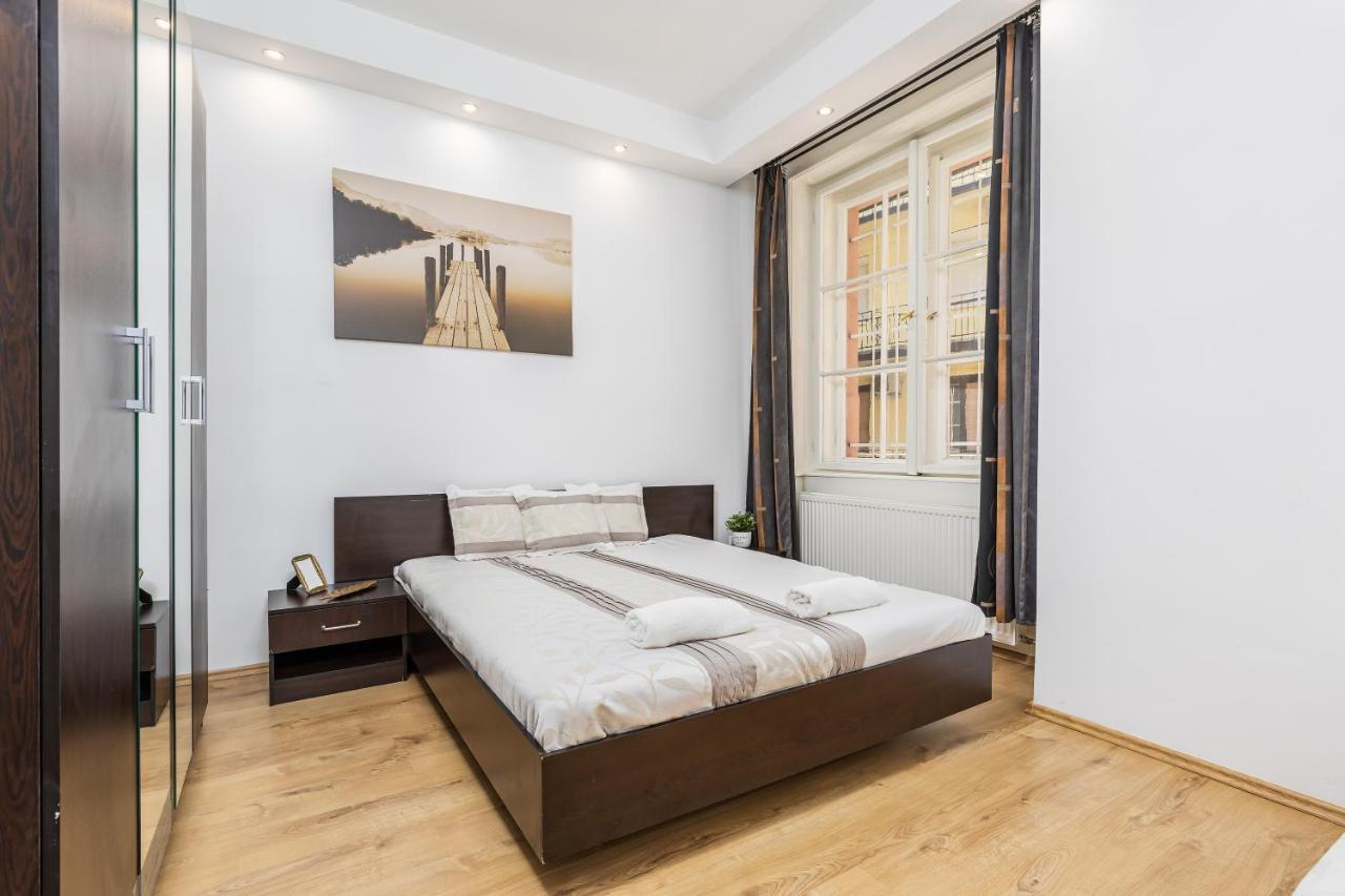 Real Apartments Kertesz บูดาเปสต์ ภายนอก รูปภาพ